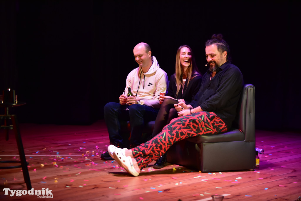 Popołudniowy spektakl w B-CKiP Gminy Lubiewo zgromadził tłumy 