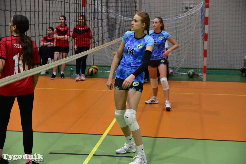 Tuchola: Mikołajkowy Turniej Piłki Siatkowej