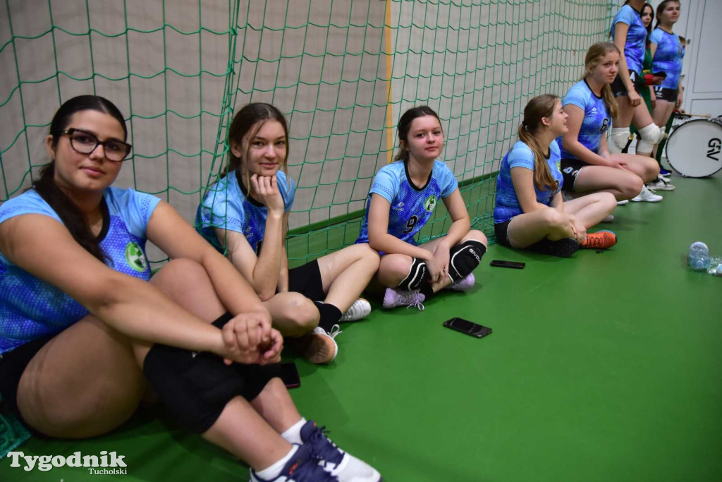 Tuchola: Mikołajkowy Turniej Piłki Siatkowej