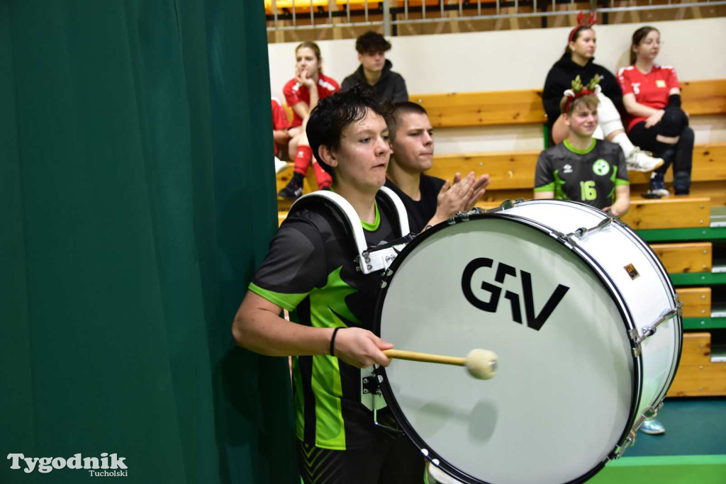 Tuchola: Mikołajkowy Turniej Piłki Siatkowej