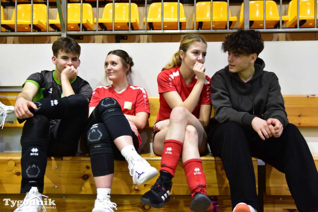 Tuchola: Mikołajkowy Turniej Piłki Siatkowej