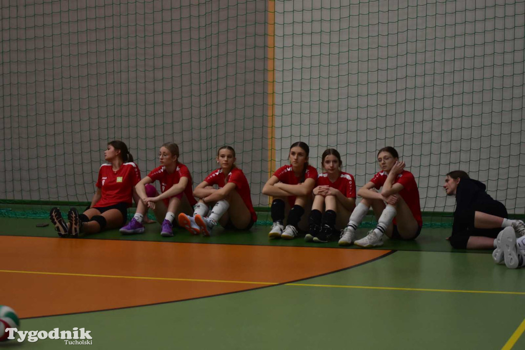 Tuchola: Mikołajkowy Turniej Piłki Siatkowej