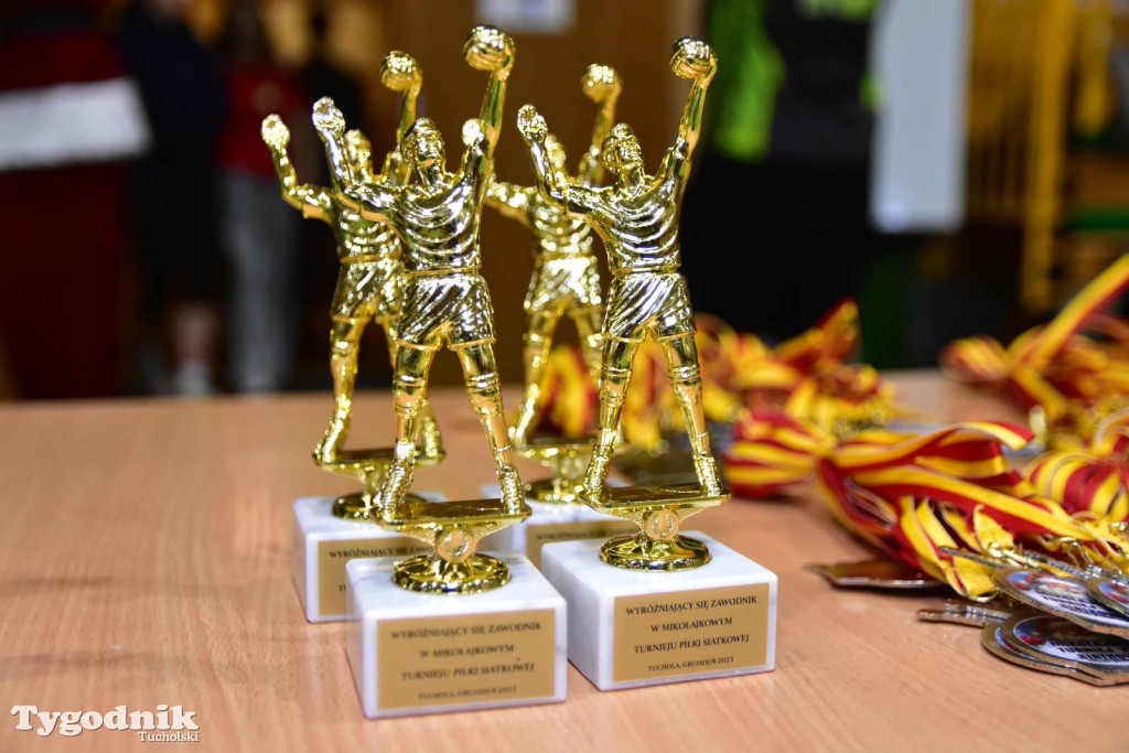 Tuchola: Mikołajkowy Turniej Piłki Siatkowej