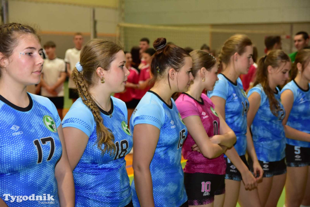 Tuchola: Mikołajkowy Turniej Piłki Siatkowej