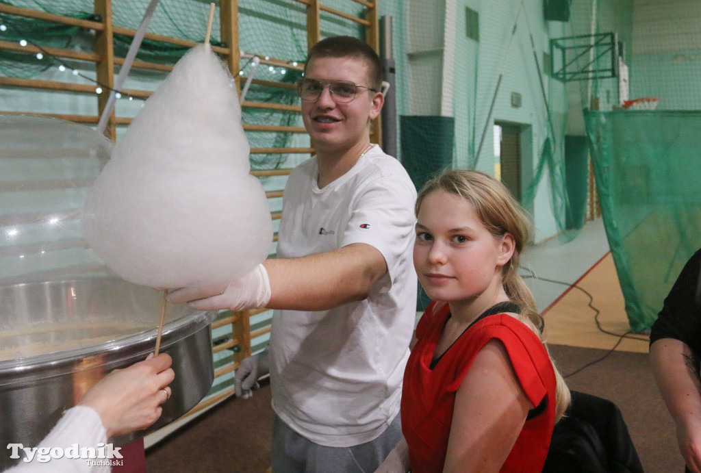 Jarmark Bożonarodzeniowy w Gostycynie: ścigano Grincha, goniono za Mikołajem