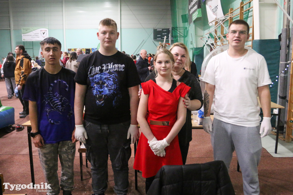 Jarmark Bożonarodzeniowy w Gostycynie: ścigano Grincha, goniono za Mikołajem