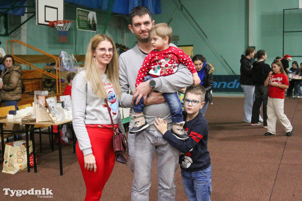 Jarmark Bożonarodzeniowy w Gostycynie: ścigano Grincha, goniono za Mikołajem