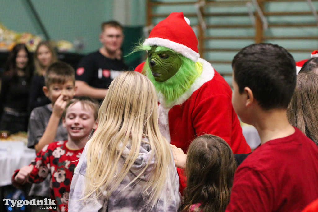 Jarmark Bożonarodzeniowy w Gostycynie: ścigano Grincha, goniono za Mikołajem