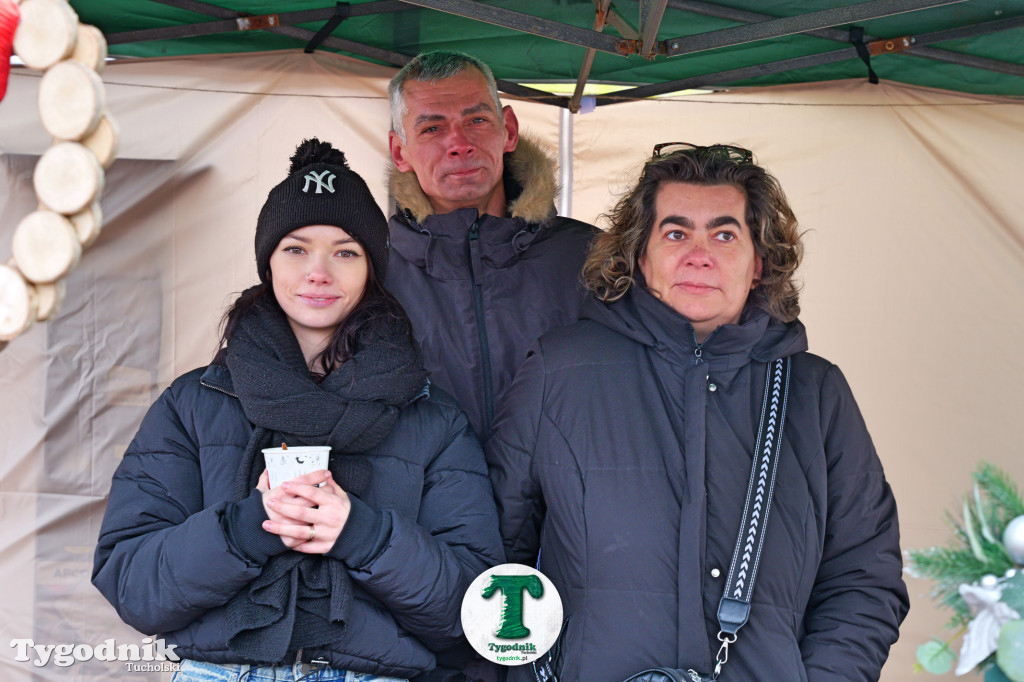 Kiermasz Świąteczny na dworcu w Tucholi