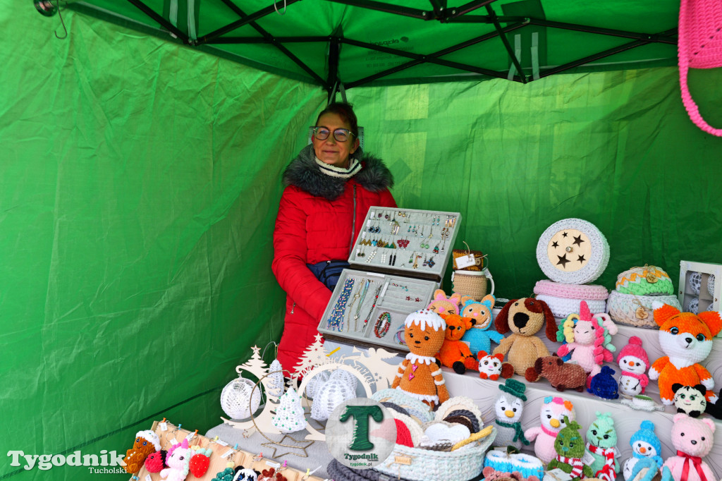 Kiermasz Świąteczny na dworcu w Tucholi