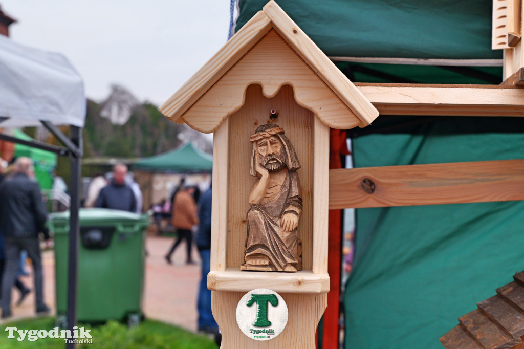 Kiermasz Świąteczny na dworcu w Tucholi