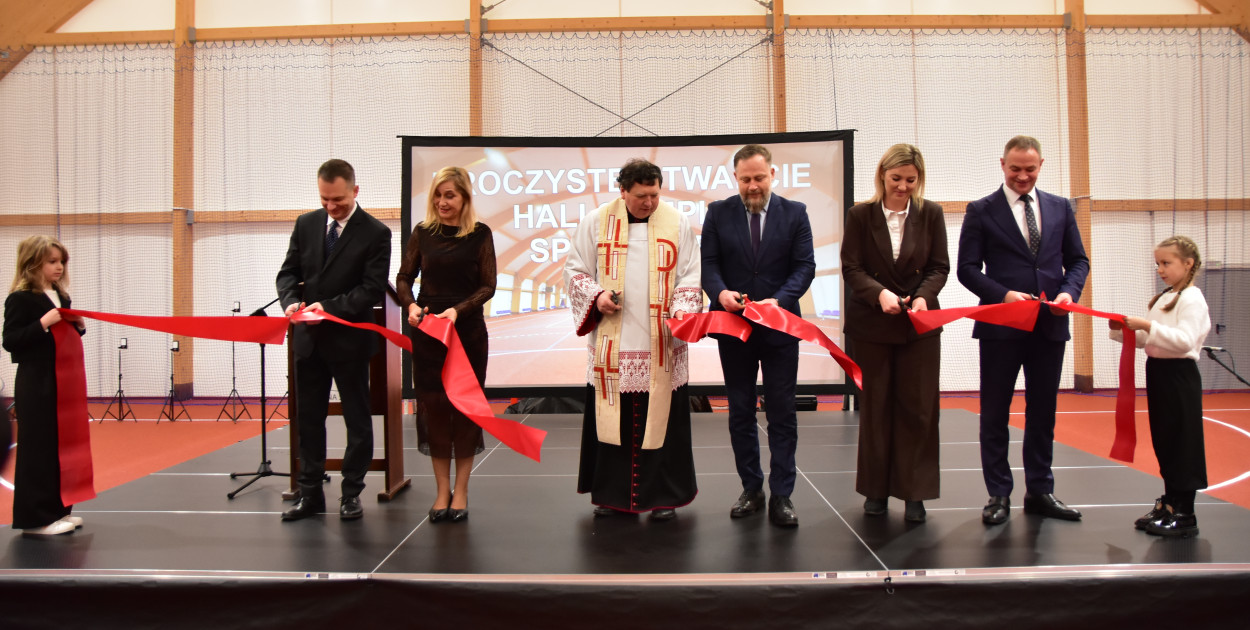 Śliwice: Uroczyście otwarto halę Olimpia przy Szkole Podstawowej im. Ks. Prałata Erharda Staniszewskiego