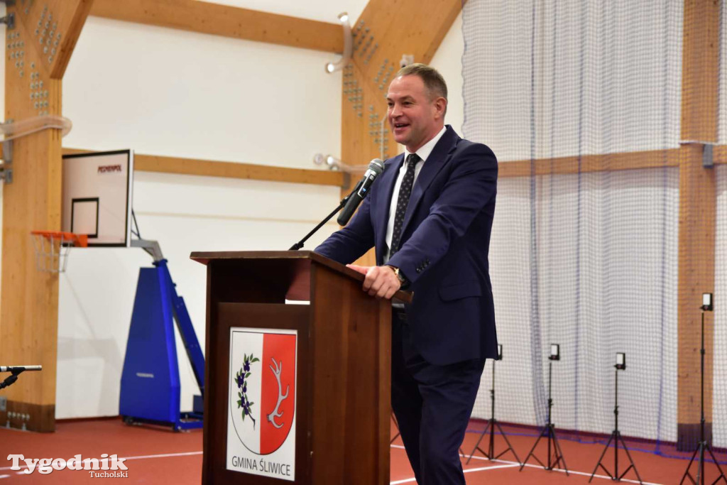 Śliwice: Uroczyście otwarto halę Olimpia przy Szkole Podstawowej im. Ks. Prałata Erharda Staniszewskiego