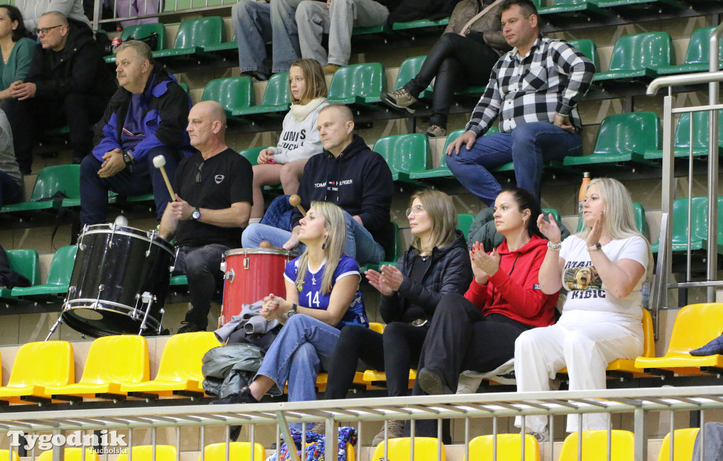 Liga wojewódzka kadetek: MLKS Tucholanka Europrojekt Tuchola - KS Stal II Grudziądz 3:1 (25:20, 25:16, 16:25, 25:23)