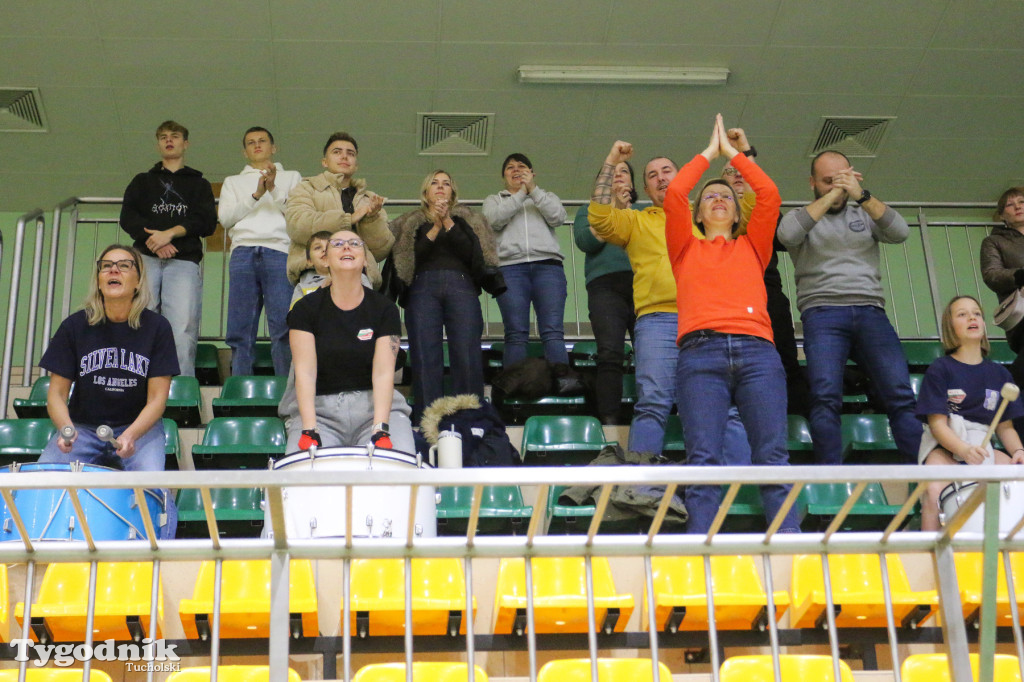 Liga wojewódzka kadetek: MLKS Tucholanka Europrojekt Tuchola - KS Stal II Grudziądz 3:1 (25:20, 25:16, 16:25, 25:23)