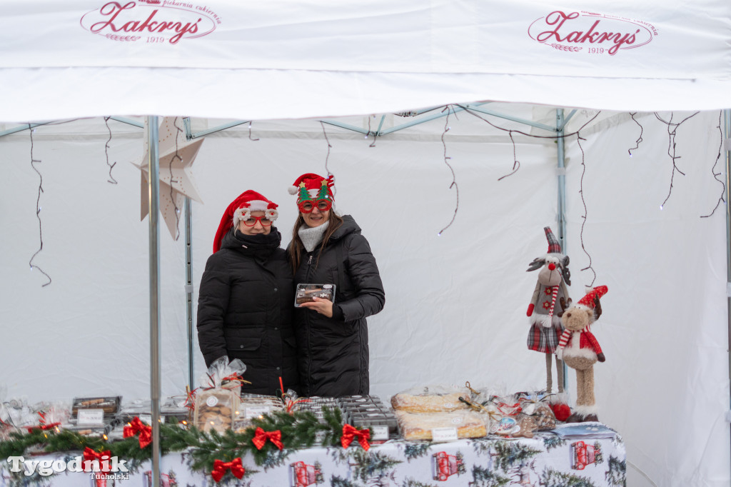 Borowiacki Jarmark na rynku: GALERIA NR 1
