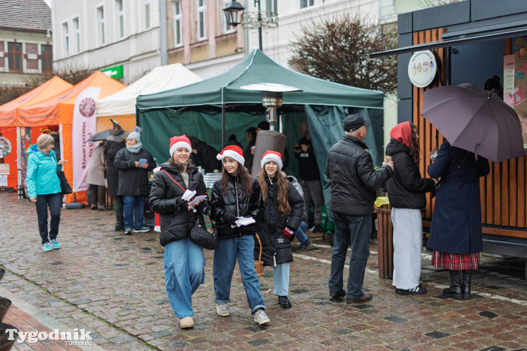 Borowiacki Jarmark na rynku: GALERIA NR 1