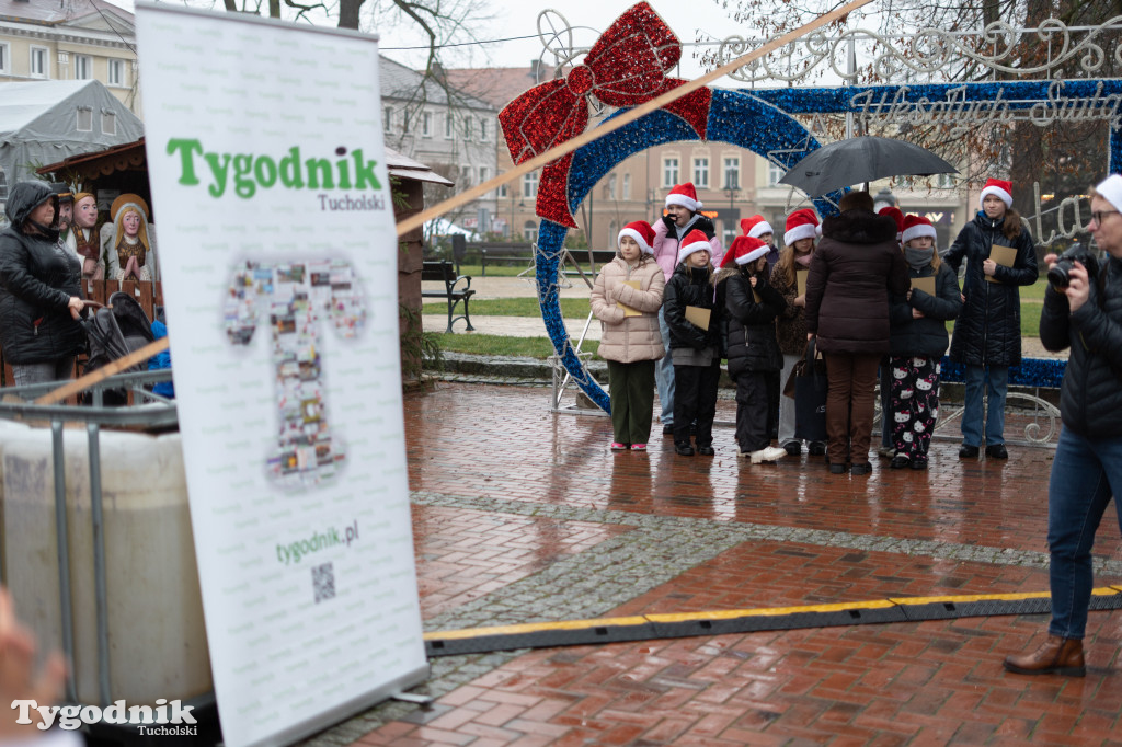 Borowiacki Jarmark na rynku: GALERIA NR 1