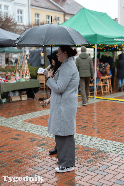 Borowiacki Jarmark na rynku: GALERIA NR 1