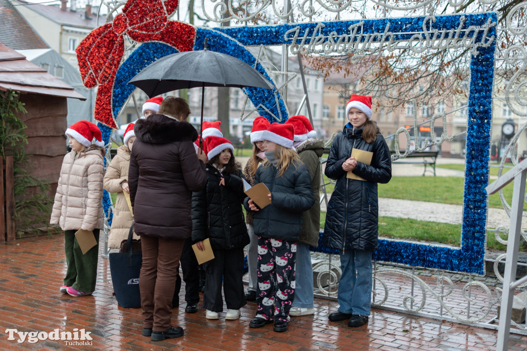 Borowiacki Jarmark na rynku: GALERIA NR 1