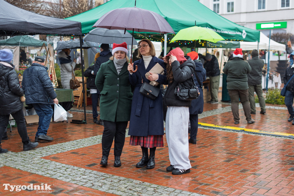Borowiacki Jarmark na rynku: GALERIA NR 1