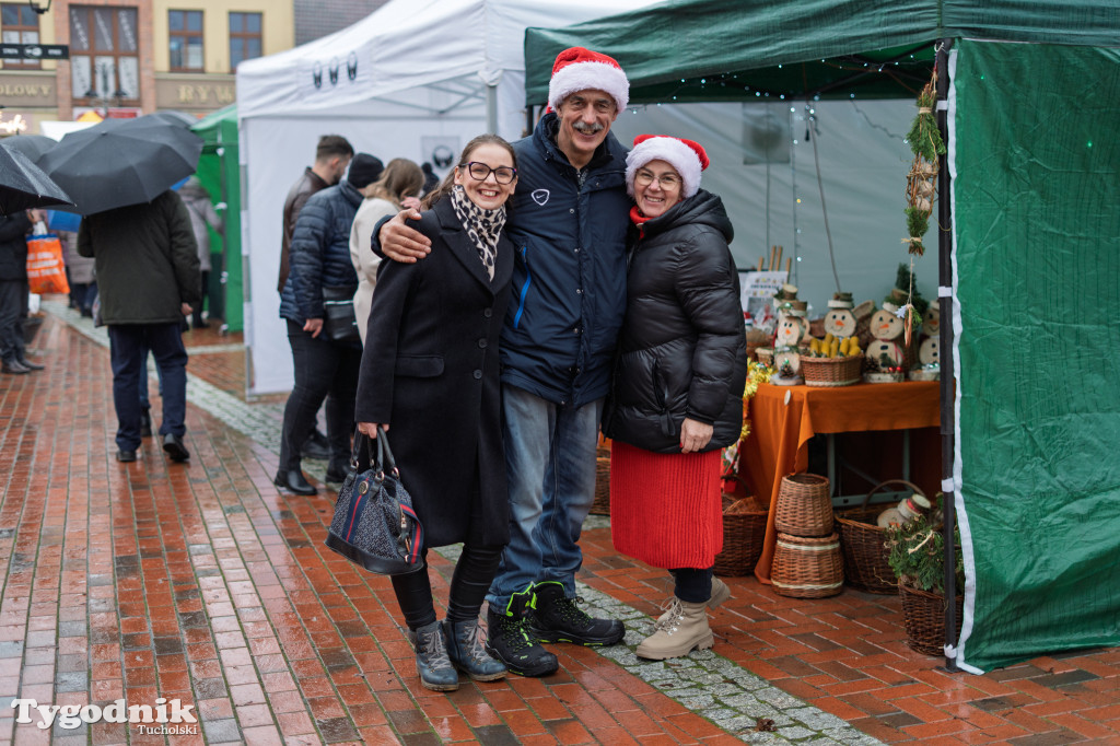Borowiacki Jarmark na rynku: GALERIA NR 1