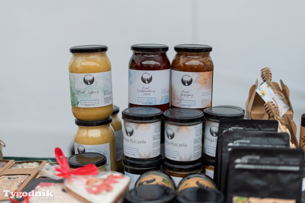 Borowiacki Jarmark na rynku: GALERIA NR 1