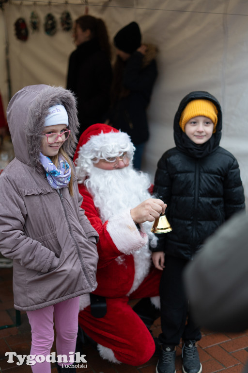 Borowiacki Jarmark na rynku: GALERIA NR 1