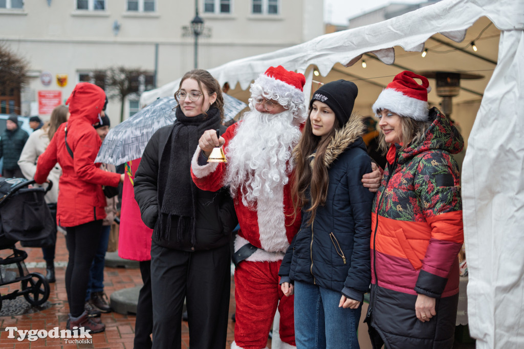 Borowiacki Jarmark na rynku: GALERIA NR 1
