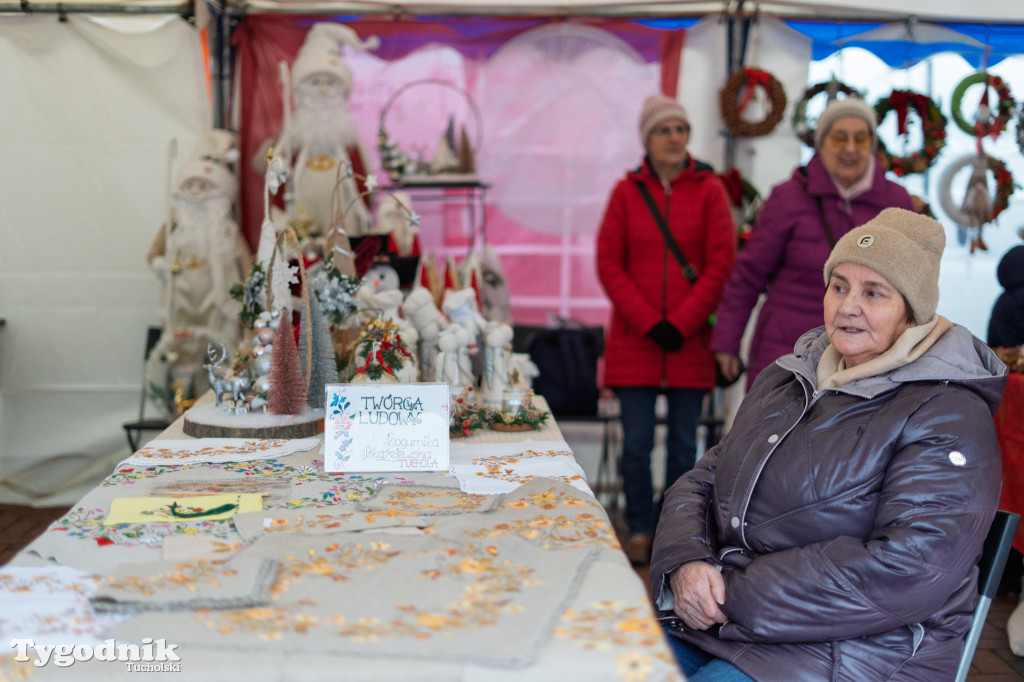 Borowiacki Jarmark na rynku: GALERIA NR 1
