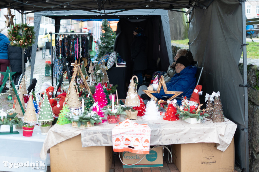 Borowiacki Jarmark na rynku: GALERIA NR 1