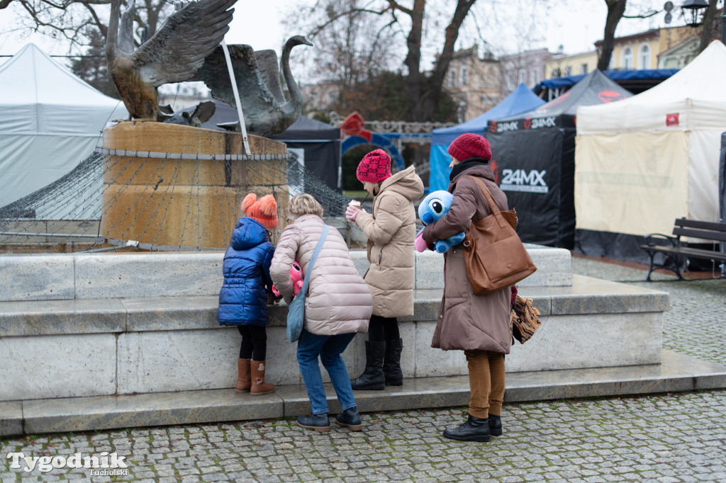 Borowiacki Jarmark na rynku: GALERIA NR 1