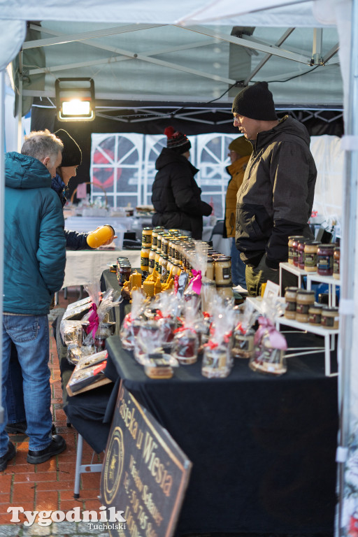 Borowiacki Jarmark na rynku: GALERIA NR 1