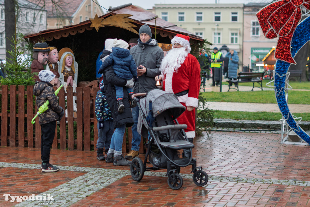 Borowiacki Jarmark na rynku: GALERIA NR 1