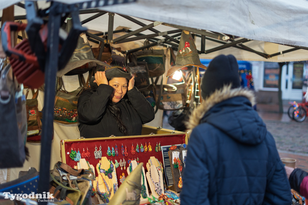 Borowiacki Jarmark na rynku: GALERIA NR 1