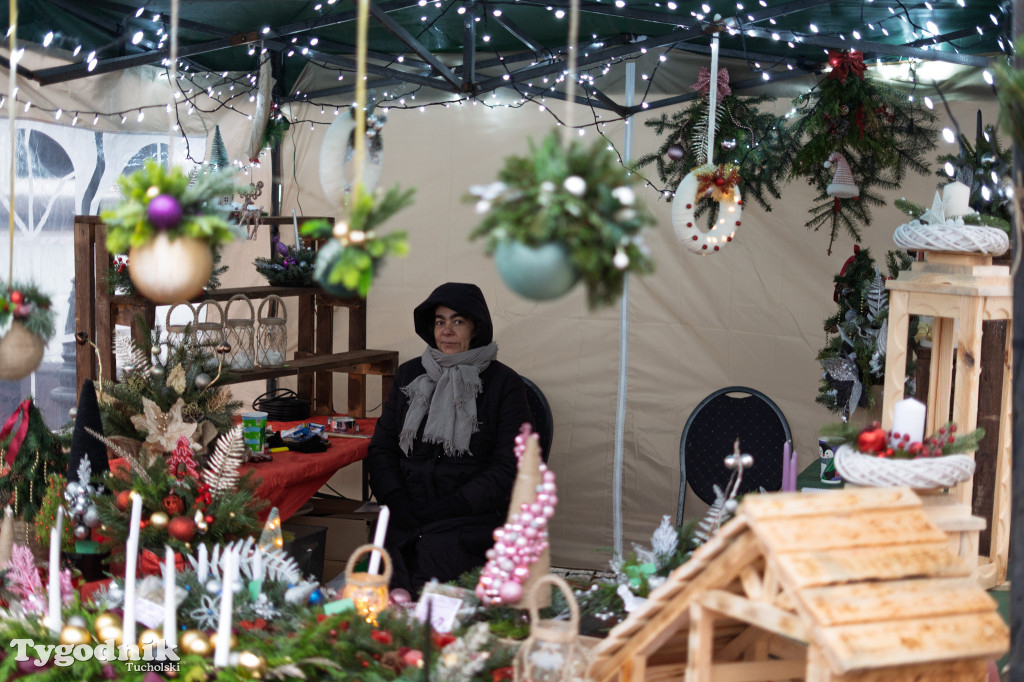 Borowiacki Jarmark na rynku: GALERIA NR 1