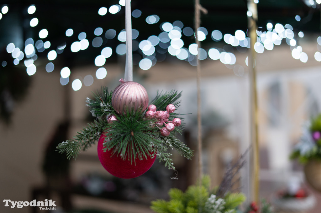 Borowiacki Jarmark na rynku: GALERIA NR 1