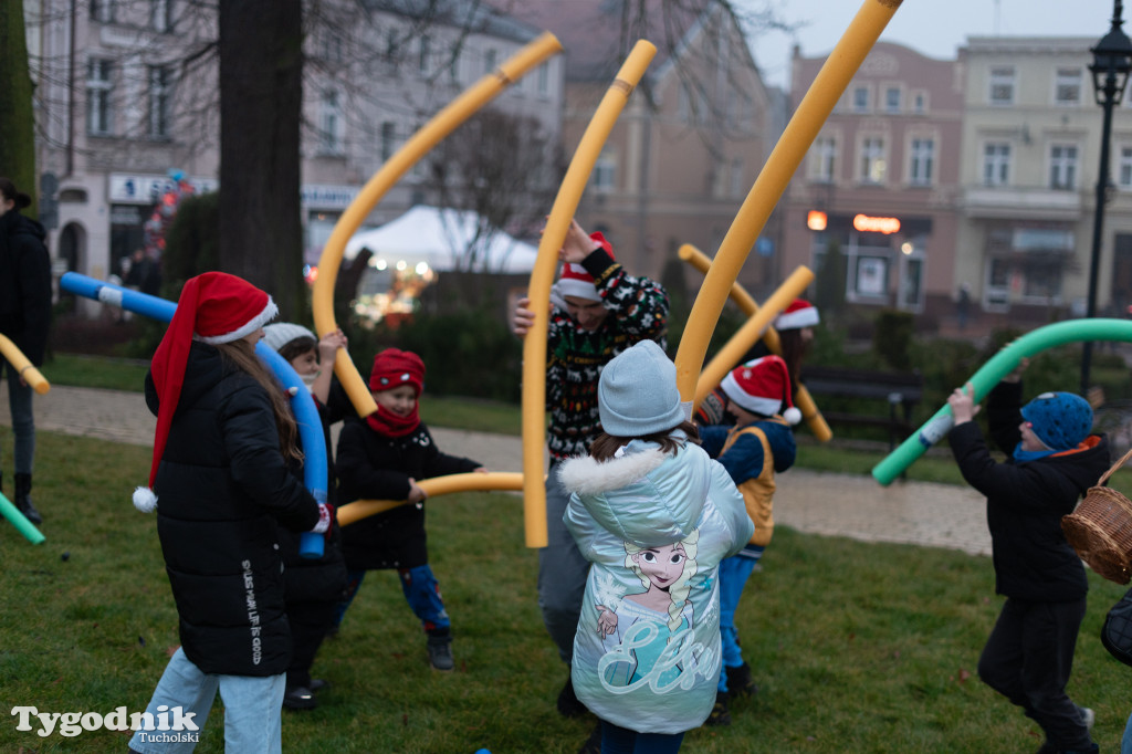 Borowiacki Jarmark na rynku: GALERIA NR 1