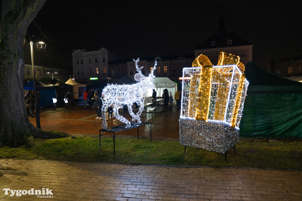 Borowiacki Jarmark na rynku: GALERIA NR 1