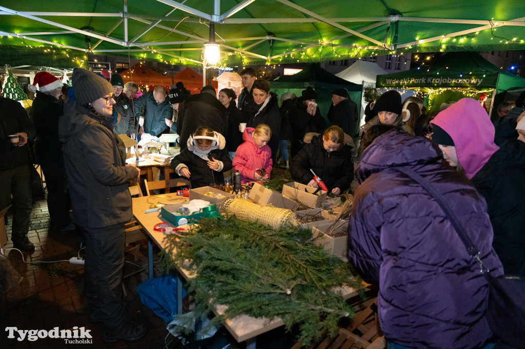 Borowiacki Jarmark na rynku: GALERIA NR 1