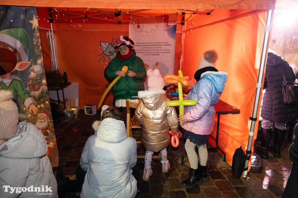 Borowiacki Jarmark na rynku: GALERIA NR 1