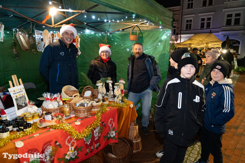 Borowiacki Jarmark na rynku: GALERIA NR 1