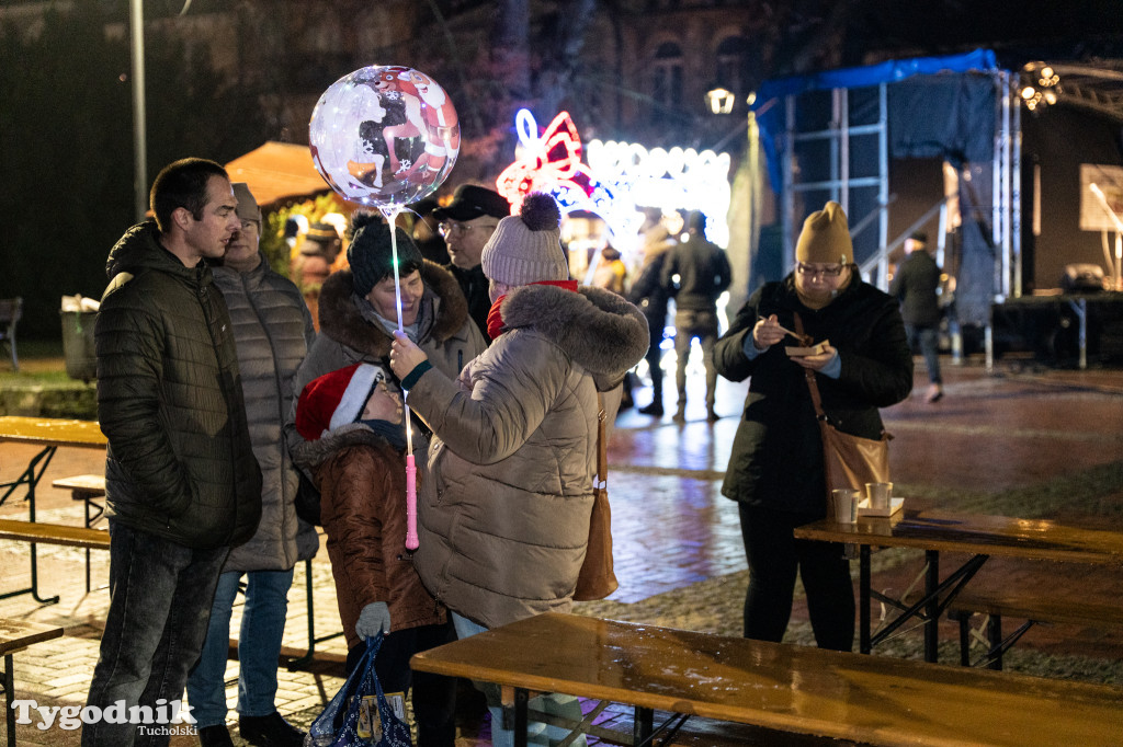 Borowiacki Jarmark na rynku: GALERIA NR 1