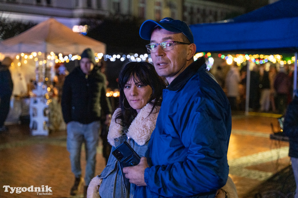 Borowiacki Jarmark na rynku: GALERIA NR 1