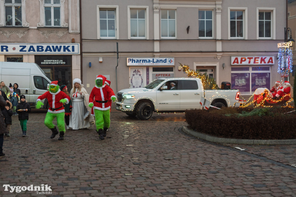 Borowiacki Jarmark na rynku w Tucholi DOMEK
