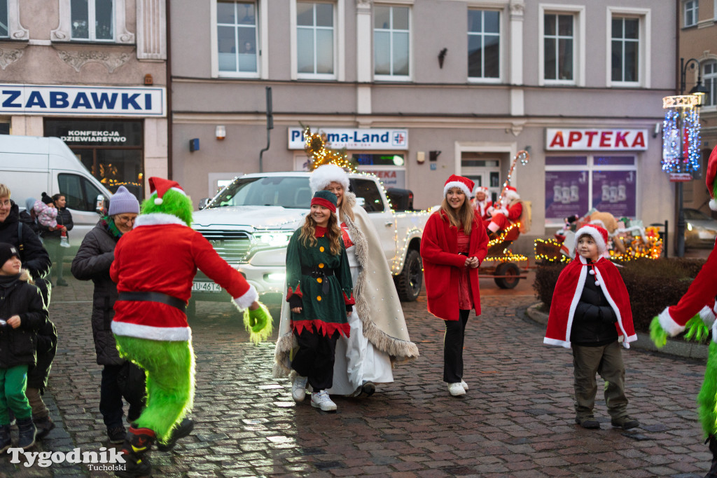 Borowiacki Jarmark na rynku w Tucholi DOMEK