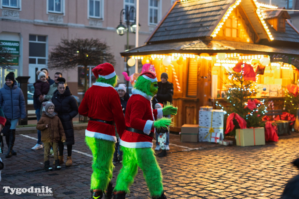 Borowiacki Jarmark na rynku w Tucholi DOMEK
