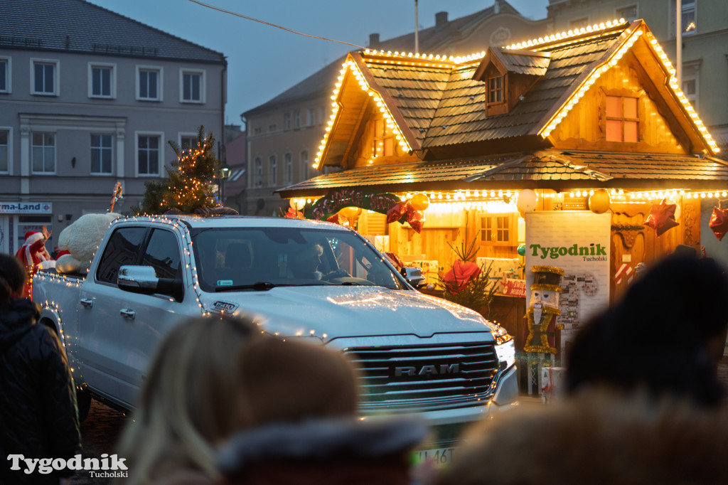Borowiacki Jarmark na rynku w Tucholi DOMEK