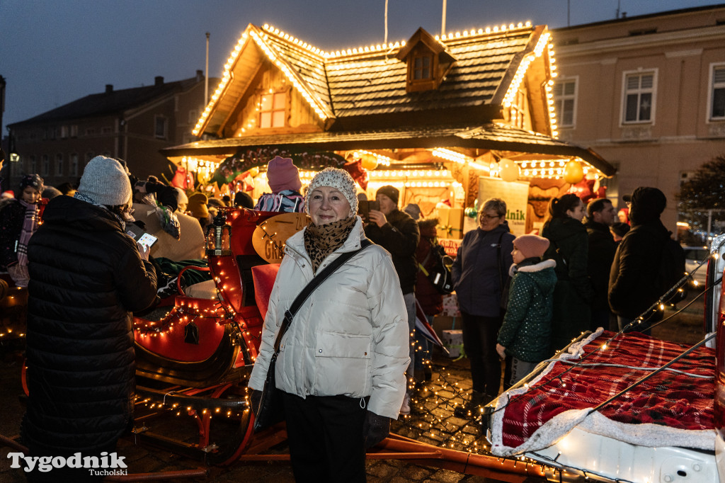 Borowiacki Jarmark na rynku w Tucholi DOMEK