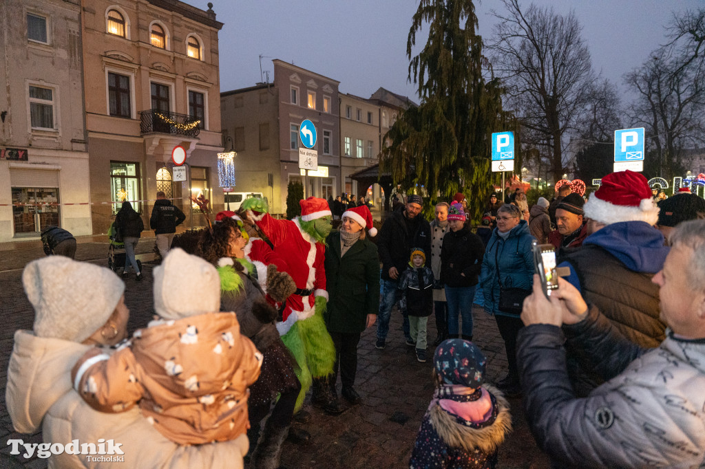 Borowiacki Jarmark na rynku w Tucholi DOMEK